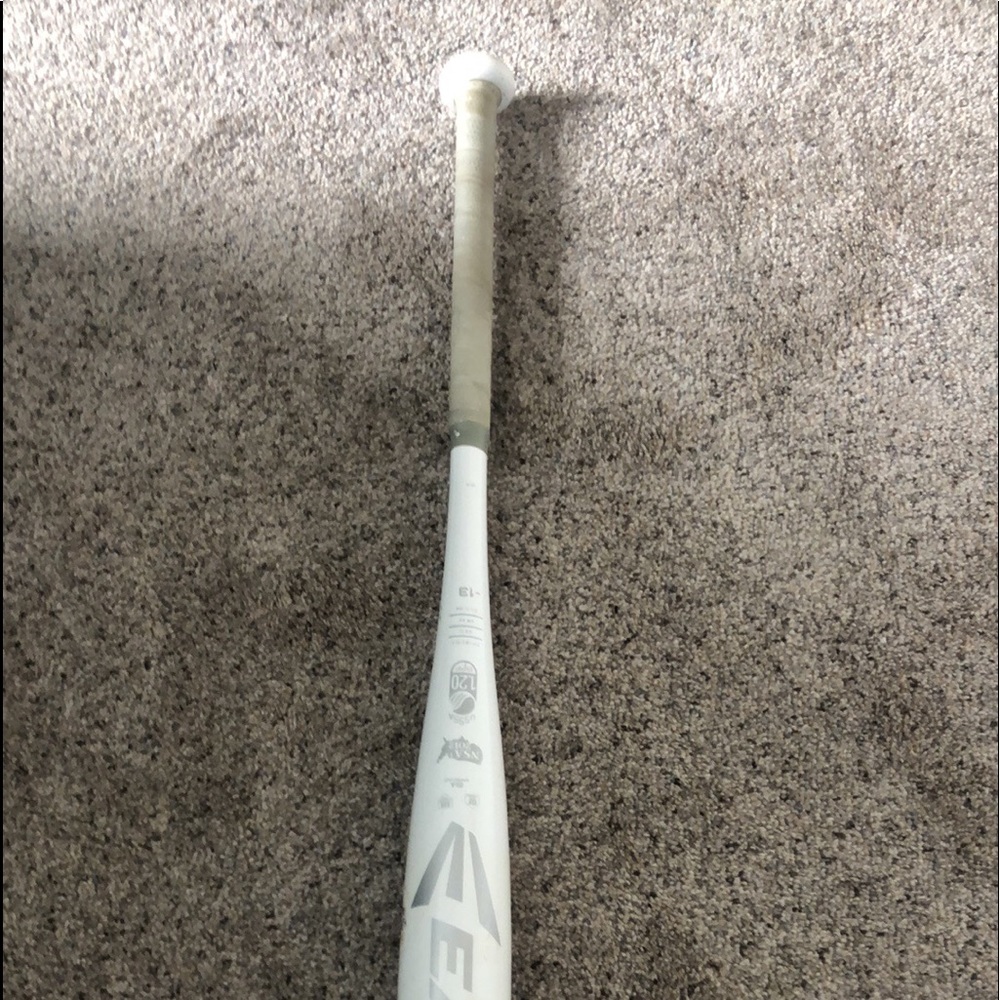 Easton 33 softball bat and Nike bag